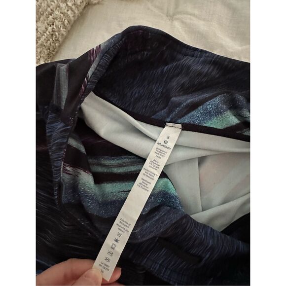 Lululemon Women’s 8 Speed Tight Electrobeam Luxtreme Pants Workout Athleisure - Picture 4 of 6